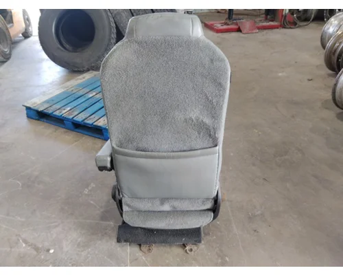 KENWORTH T680 SEAT, FRONT