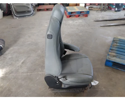 KENWORTH T680 SEAT, FRONT