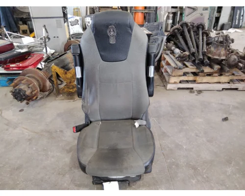 KENWORTH T680 SEAT, FRONT