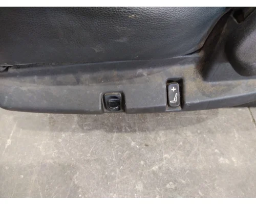 KENWORTH T680 SEAT, FRONT