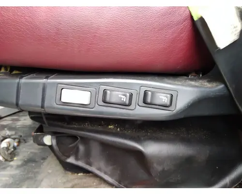 KENWORTH T680 SEAT, FRONT