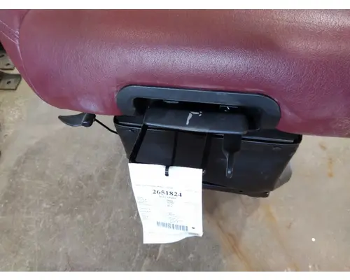 KENWORTH T680 SEAT, FRONT