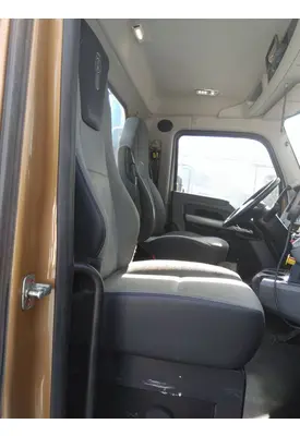 KENWORTH T680 SEAT, FRONT