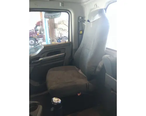 KENWORTH T680 SEAT, FRONT