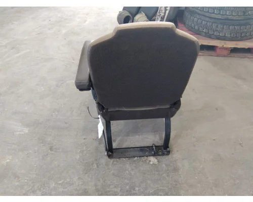 KENWORTH T680 SEAT, FRONT