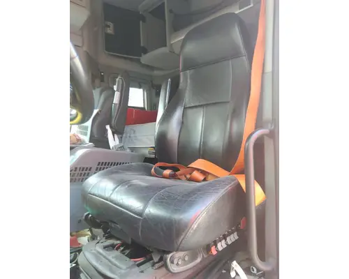 KENWORTH T680 SEAT, FRONT