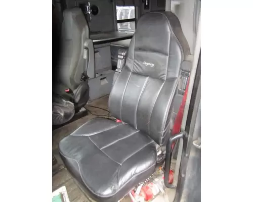 KENWORTH T680 SEAT, FRONT