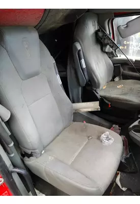 KENWORTH T680 SEAT, FRONT