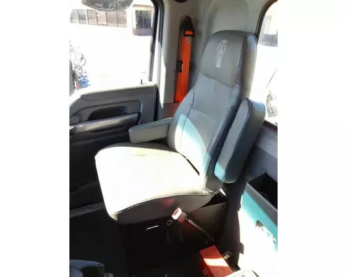 KENWORTH T680 SEAT, FRONT