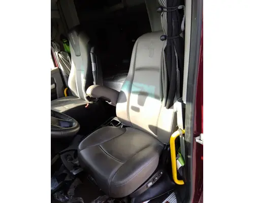 KENWORTH T680 SEAT, FRONT