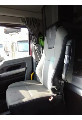 KENWORTH T680 SEAT, FRONT