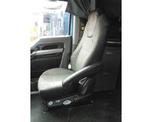 KENWORTH T680 SEAT, FRONT