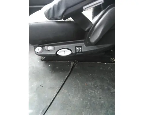 KENWORTH T680 SEAT, FRONT