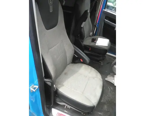 KENWORTH T680 SEAT, FRONT