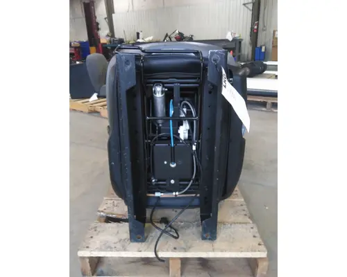 KENWORTH T680 SEAT, FRONT