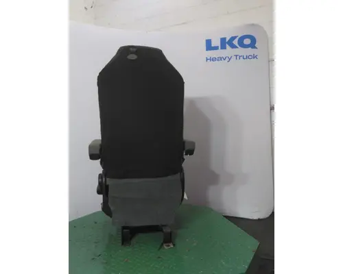 KENWORTH T680 SEAT, FRONT