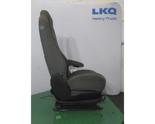 KENWORTH T680 SEAT, FRONT