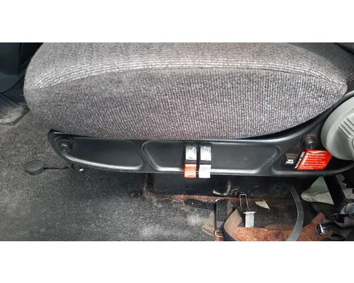 KENWORTH T680 SEAT, FRONT