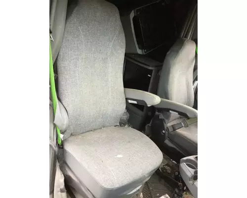 KENWORTH T680 SEAT, FRONT