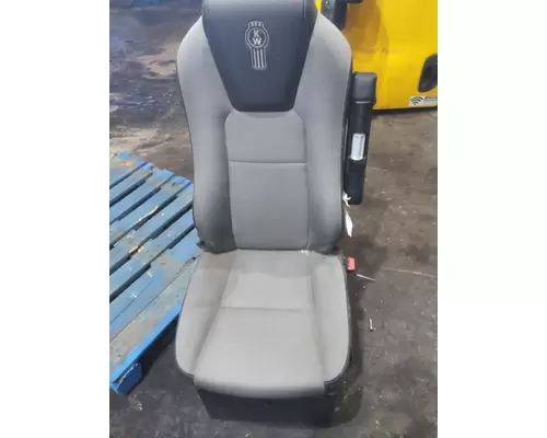 KENWORTH T680 SEAT, FRONT