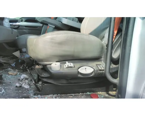 KENWORTH T680 SEAT, FRONT