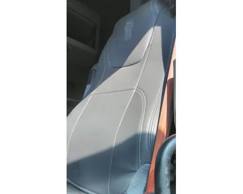 KENWORTH T680 SEAT, FRONT