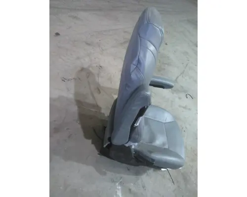KENWORTH T680 SEAT, FRONT
