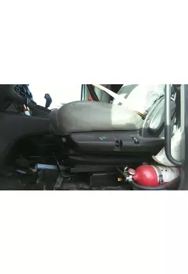 KENWORTH T680 SEAT, FRONT