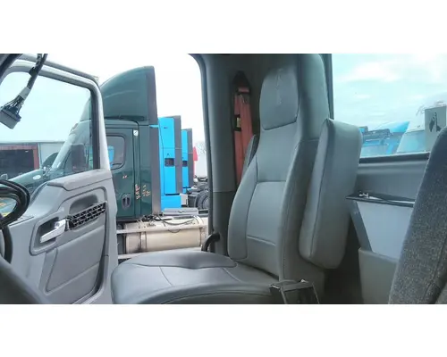 KENWORTH T680 SEAT, FRONT