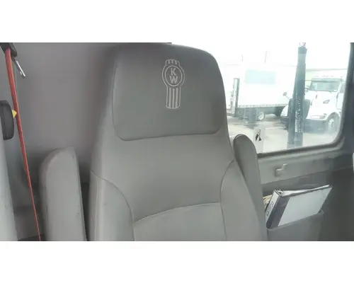 KENWORTH T680 SEAT, FRONT