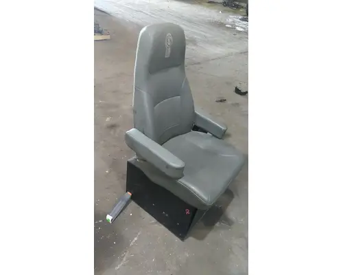 KENWORTH T680 SEAT, FRONT