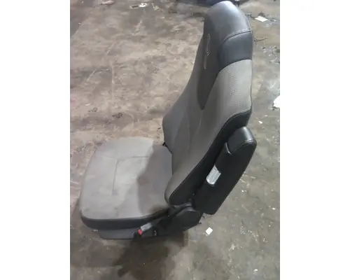 KENWORTH T680 SEAT, FRONT
