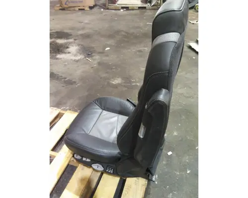 KENWORTH T680 SEAT, FRONT