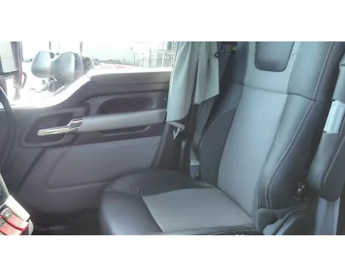 KENWORTH T680 SEAT, FRONT