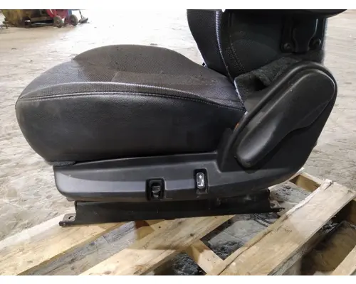 KENWORTH T680 SEAT, FRONT