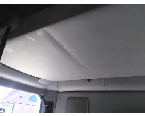 KENWORTH T680 SLEEPER BUNK