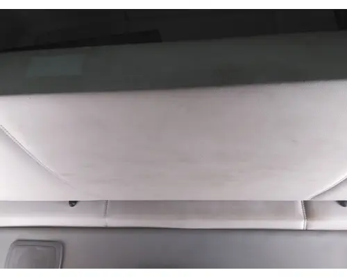 KENWORTH T680 SLEEPER BUNK