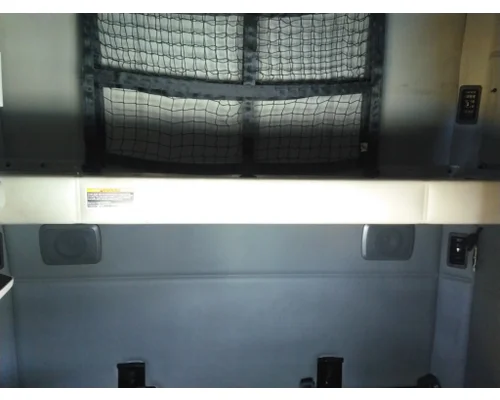 KENWORTH T680 SLEEPER BUNK