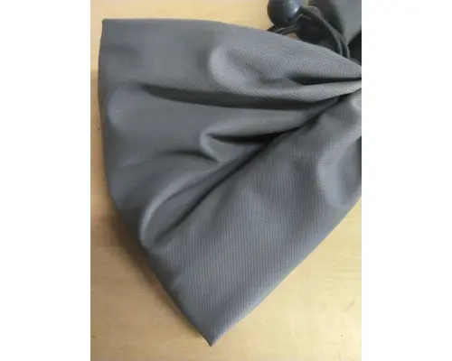 KENWORTH T680 SLEEPER CURTAIN