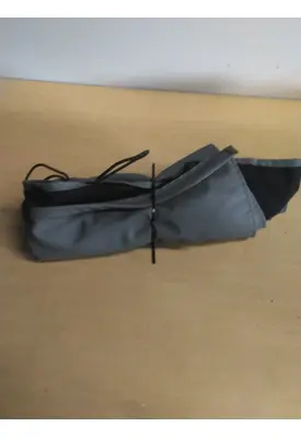 KENWORTH T680 SLEEPER CURTAIN