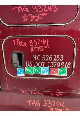 KENWORTH T680 SLEEPER-INTERIOR