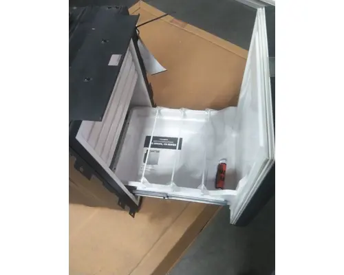 KENWORTH T680 SLEEPER REFRIGERATOR