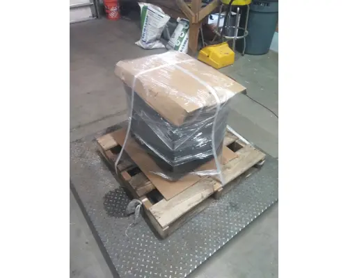 KENWORTH T680 SLEEPER REFRIGERATOR