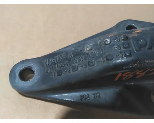 KENWORTH T680 SPRING HANGER