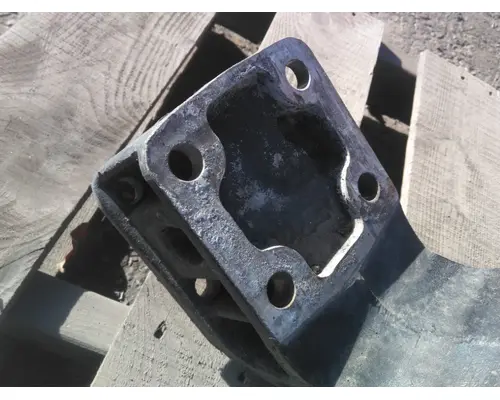 KENWORTH T680 SPRING HANGER