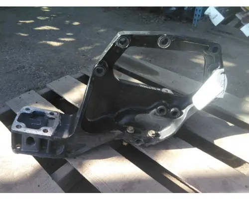 KENWORTH T680 SPRING HANGER