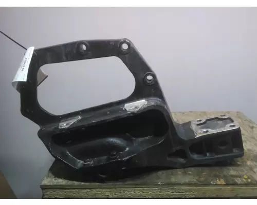 KENWORTH T680 SPRING HANGER