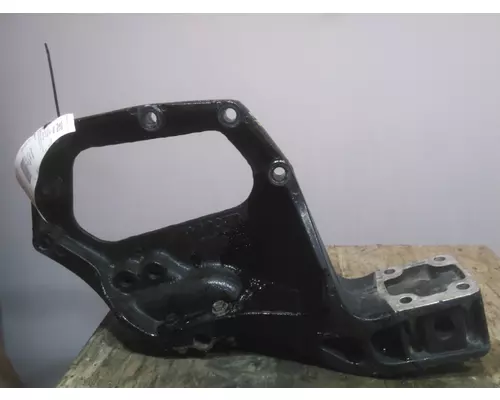 KENWORTH T680 SPRING HANGER