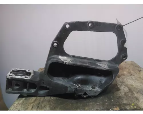 KENWORTH T680 SPRING HANGER