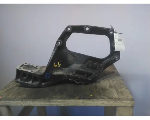 KENWORTH T680 SPRING HANGER
